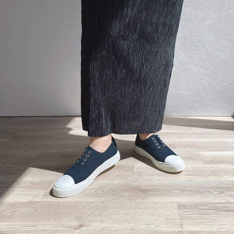 Limited time 55% OFF: Round toe no lace sneakers (1188) Navy CV