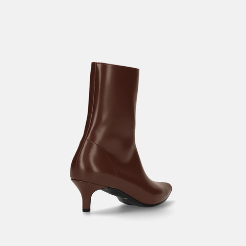 35% OFF: 2023AW: Pointed toe short boots (5736) D brown
